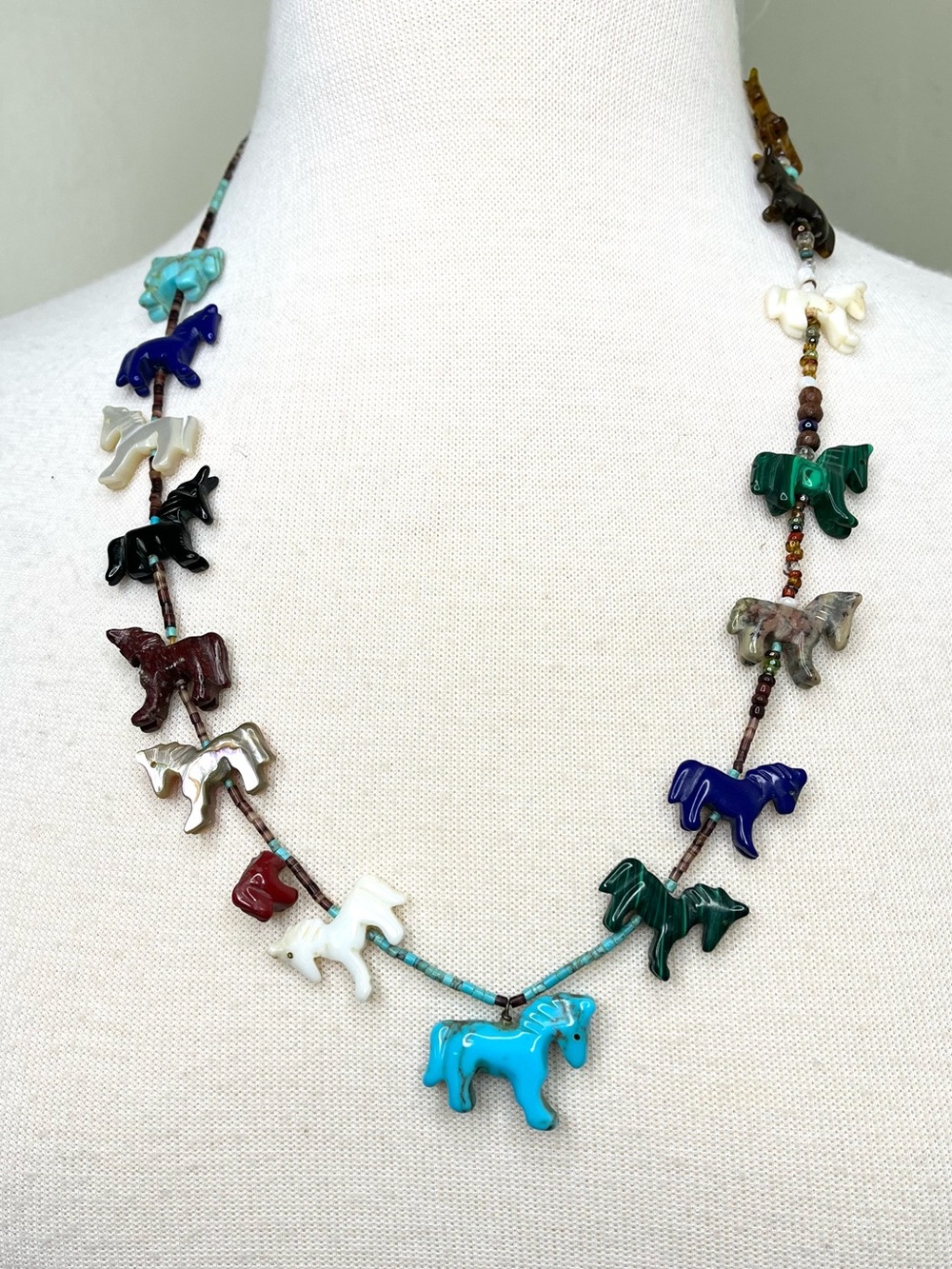 Native American Animal Horse Fetish Necklace Zuni Southwestern Vintage